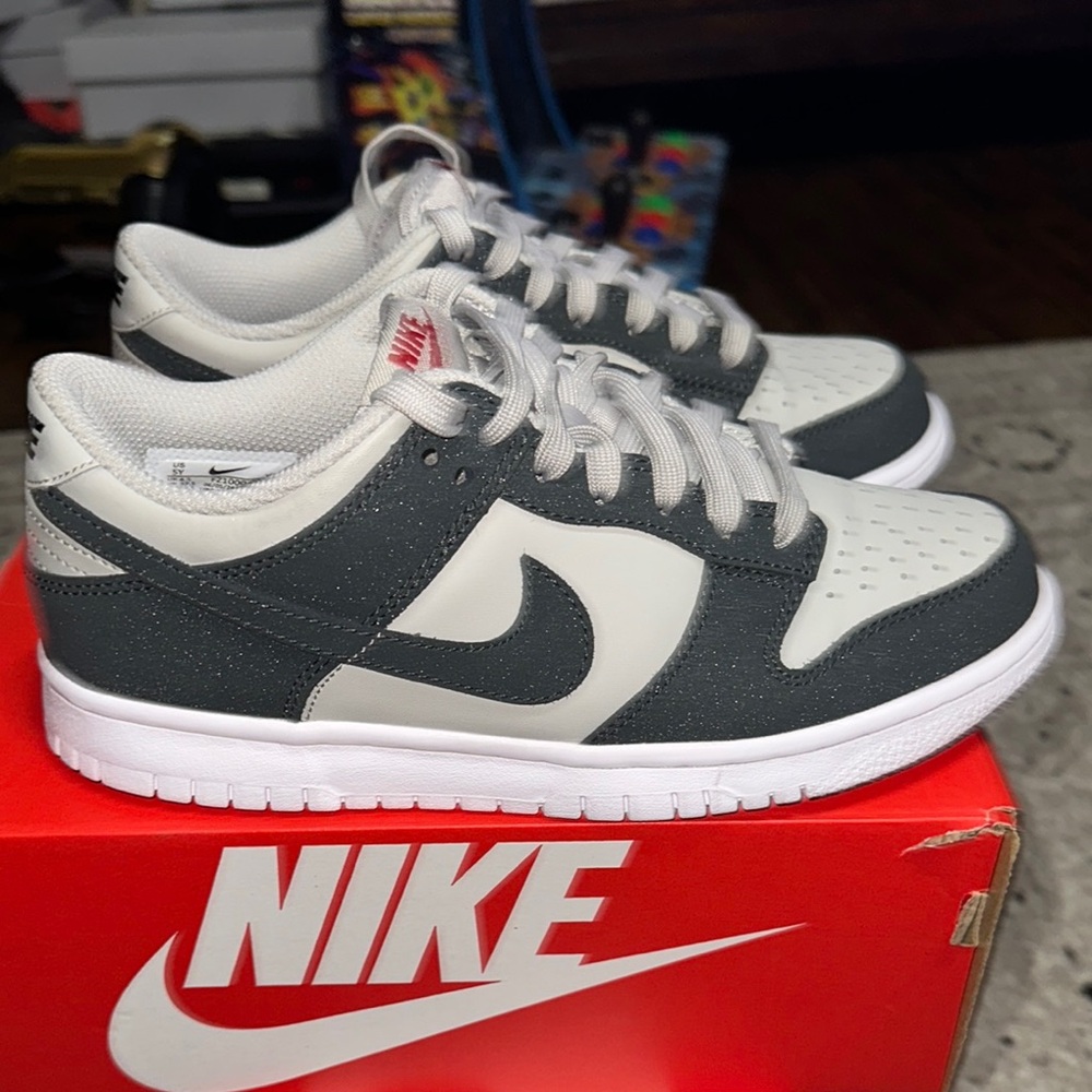 Nike Dunk Low - Picture 4 of 4